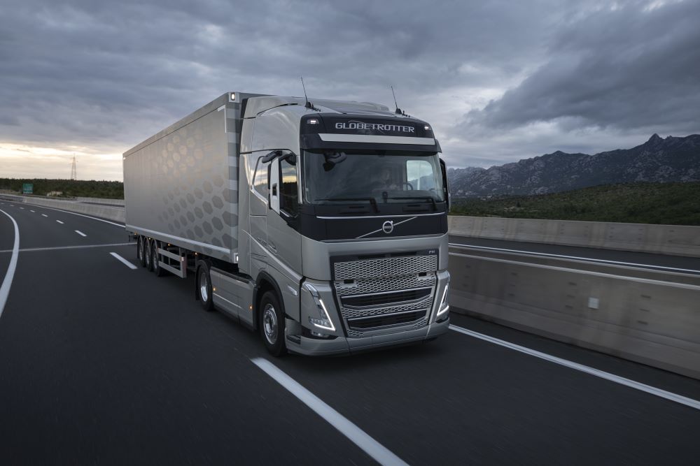 volvo long haul truck with sleeper